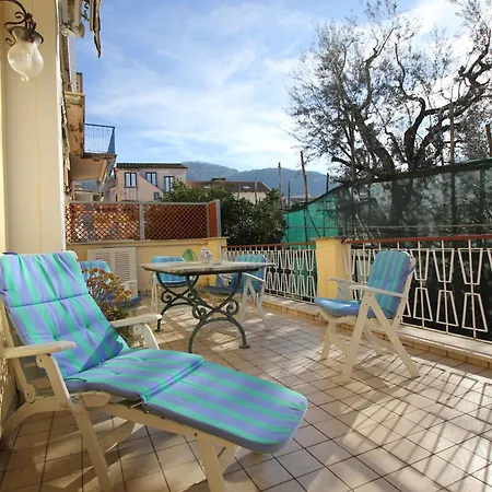 Domus Marziale Apartmán Sorrento